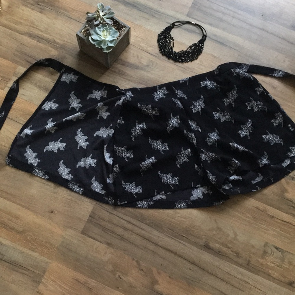 Black patterned xhileration wrap shorts - Picture 4 of 5
